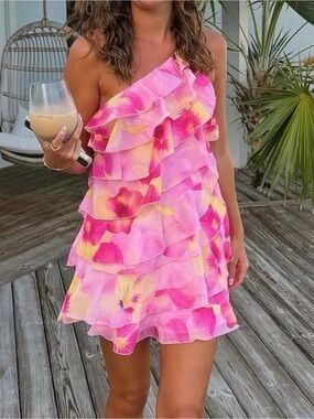 Selfie leslie Arrabel Ruffle Trim One-Shoulder Mini Dress Floral Pink